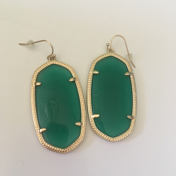 Kendra Scott Jewelry - Kendra Scott Danielle Earrings Green